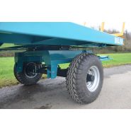 Remorque plateau adaptée pour le transport en régions montagneuses