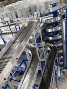 Ambaveyor - Transporteur modulaire pour charges unitaires avec tapis flexible et courbes - Jusqu'à 50 mètres_1