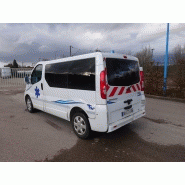 Ambulance Renault Trafic diesel 115 CV avec 310 000 km au compteur