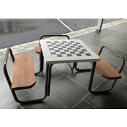 Table d'échecs VMA01 - bois de pin et acier avec traitement Ferrus_1