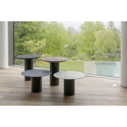 Table basse minimaliste et raffinée pour bureaux modernes_1