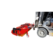 Balayeuse de route montée sur chariot élévateur Basic+ - robuste avec brosse plastique - options : balai latéral et système d'arrosage_1