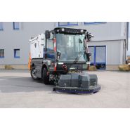 Balayeuse Swingo 200+ dotée d'une grande autonomie de travail et faible consommation énergétique