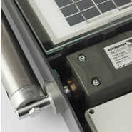 Arceau de parking Cardin PARKSUN - Automatique, robuste, avec panneau photovoltaïque et batterie longue durée_1