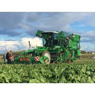 Arracheuse d'endives PAE 2018 - ETS Pouchain - moteur 300 kW - cabine avancée et insonorisée_1