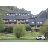 Toitures de montagne aspect traditionnel - GERARD®, METROTILE® et DECRA® - résistantes aux températures extrêmes et aux chocs_1