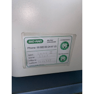 Analyseur pour laboratoire médical avec modèle Swing TwinSampler 2