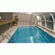 Abri piscine haut adossé Tabarca - en polycarbonate avec panneaux latéraux mobiles_2