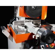 Scie à lame circulaire KASTO Radial M 7 pour utilisation en atelier et production