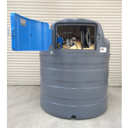 Station de stockage et de distribution AdBlue - Prête à l'emploi - Volume 1500 L - Pompe submersible et équipements inclus_1