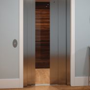 Ascenseur résidentiel Eclipse - Savaria - Capacité 340 à 450 kg - Jusqu'à 6 paliers avec options modulaires_1