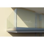 Système de garde-corps en verre et aluminium certifié pour la sécurité