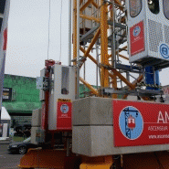 Système d'ascension pour cabine de grue conforme R 495