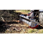 Broyeur forestier compact et robuste pour défrichage
