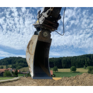 Godet de creuse orientable Egli - pivot 50° des deux côtés - pour pelle 8.5-23t_1