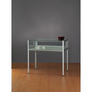 Vitrine table argent avec porte battante - Dimensions L 100 P 60 H 92 cm - Verre trempé sécurit_1