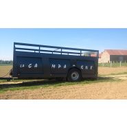 Remorque bétaillère - la campagne - pose à terre_1