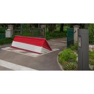 Roadblocker automatique escamotable - hauteur 100 cm - longueur jusqu'à 4 m - RB100-C80 Roadblocker automatique escamotable - hauteur 100 cm - longueur jusqu'à 4 m - RB100-C80