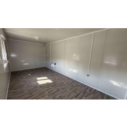 Bureau de chantier monobloc 17 m² avec volets roulants - robuste et prêt à l'emploi_1