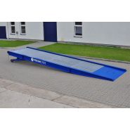Type PAR - Rampe d'accès pour conteneur Promstahl - largeur hors tout 2340 mm - capacité 7 à 10 tonnes - version standard ou plateau horizontal_1