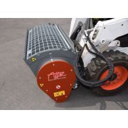 01.Bm.100s - 01.Bm.2000s - Godets malaxeurs à béton Attec - Poids 182-1900 kg - Grille de protection et double déchargement_1