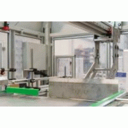 Ensacheuse semi-automatique pour flacons thermoplastiques jusqu'à 1200 mm de largeur et 1400 m de long_1