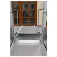 Dispositif breveté de franchissement des marches pour l'élévateur VERRAlift LM