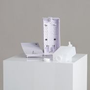 Distributeur de savon Streamline blanc - Design moderne et élégant - Facile à monter et à utiliser_1