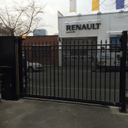 Portail motorisé - ouverture à distance, moteurs robustes et sécurisés_1