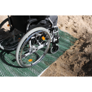 Caillebotis tout terrain - antidérapants en polyéthylène enroulable - usage fauteuils roulants et poussettes_1