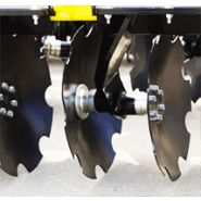 Omega oo_f - semoir agricole - bednar fmt s.R.O. - trémies en surpression_1
