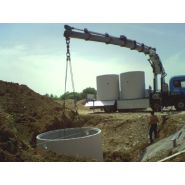 Grue auxiliaire puissante avec moment statique de 64100 daN/m