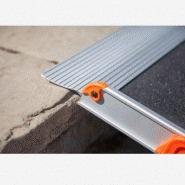 Rampe PMR premium non pliable - aluminium antidérapant - longueur de 61 à 150 cm_1