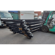 Berce du conteneur avec twistlocks_1