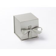 Boîte cadeau Bnbc1 - 92x90x95 - pliantes aimantées avec ruban - carton haute densité - personnalisations possibles_1