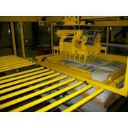 Terram 600 g -  palettiseurs sacs à dépose de sacs par grappin robotisé - newtec bag palletizing - capacité de production moyenne 600 s/heure_1