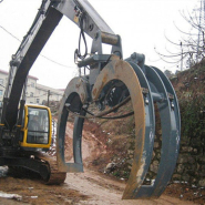 Grappin à bois industriel - Gamme pour porteur de gros gabarit à partir de 28 tonnes - Construction en HARDOX et WELDOX_1