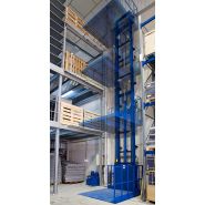 Monte-charges hydraulique pour transport de marchandises