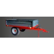 Remorque polyvalente pour microtracteurs avec bennage par flexible