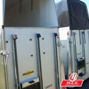 Promotion - van a chevaux 1 place et demi humbaur single alu_1