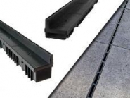 Caniveau à fente résistant à la chaleur et au gel