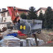 Godet Malaxeur BC - Modèles de BC 220 à BC 800 - Débit d'huile 25 à 180 L/mn - Pression d'huile 170 à 280 bars_1