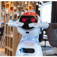 Cruzr - robot de service - avatarion - 1 jours d'utilisation_1