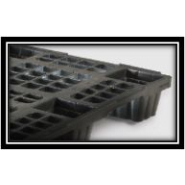 Palette légère en plastique 1100 x 1100 mm - BL1111PG - plateau ajouré, 9 pieds emboîtables, charge 2500 kg_1