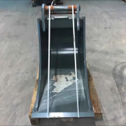 Godet de creuse Egli ETL 160-600 - OilQuick OQ 60 - Construction robuste et géométrie ingénieuse_1