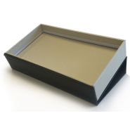 Boîte articulée / présentoir - multifonction en carton 20/10ème avec papier Balacron noir et impression numérique_1