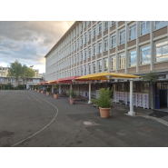 Préau en structure métallique à 2 poteaux déportés - KOMAN Groupe_1