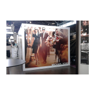 Aménagement de stand - Conception personnalisée avec matériaux de qualité et mise en place professionnelle_1