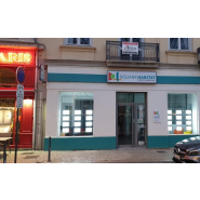 Porte-affiches personnalisables et durables - Matériaux résistants et adaptés à tous les budgets_1