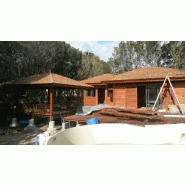 Chalet en bois plain-pied - 49 m² - en kit - toit multipente - bois exotique Merbeau - isolation RT2012_1